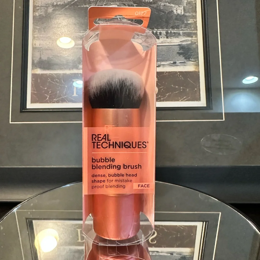 Real Techniques Bubble Blending Brush
